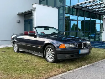 Gebraucht BMW 320 Cabriolet 150 PS (110 kW) 1995 Violet Cabrio