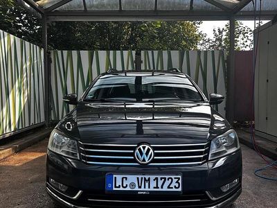 Gebraucht VW Passat 140 PS (102 kW) 2013 Grau Kombi