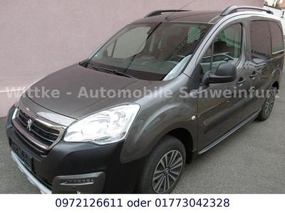 Usata Peugeot TePee 110 CV (80 kW) 2018 Grigio Station wagon