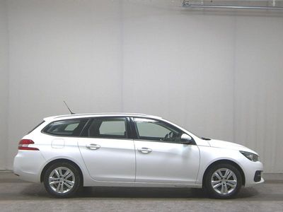 Gebraucht Peugeot 308 Active 131 PS (96 kW) 2019 Weiss Limousine
