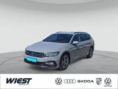 Gebraucht VW Passat Business 150 PS (110 kW) 2023 Mondsteingrau Kombi