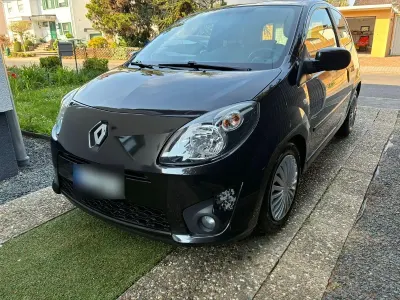 Używany Renault Twingo 75 KM (55 kW) 2010 Czarny Hatchback