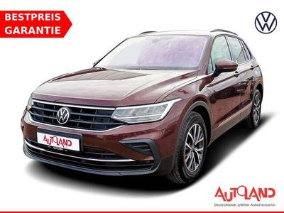 Braun (metallic) Gebraucht 2020 VW Tiguan Life SUV | 23.950 € (Etwas zu teuer)