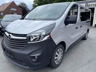 Second-hand Opel Vivaro 120 CP (88 kW) 2019 Gri Monovolum