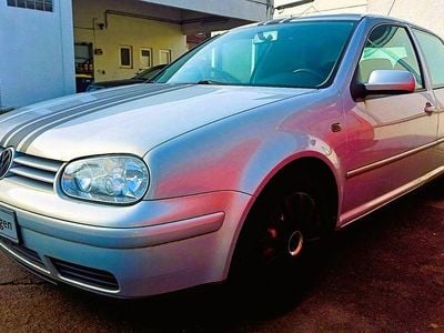 Silber Gebraucht 1999 VW Golf Highline Limousine | 750 € (Guter Preis)
