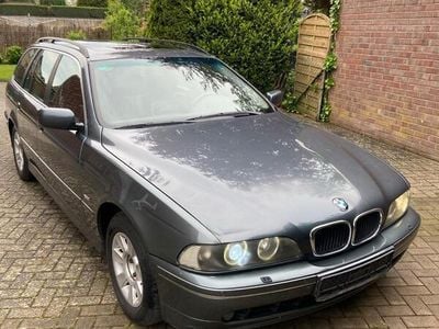 BMW 525