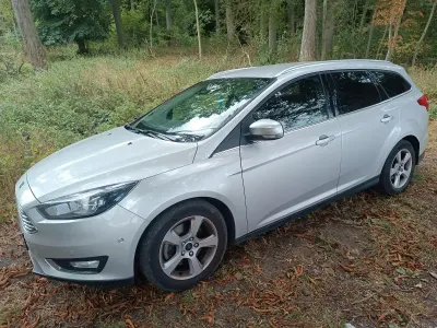 Gebraucht Ford Focus 150 PS (110 kW) 2016 Silber Kombi