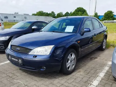 Gebraucht Ford Mondeo Ghia 125 PS (91 kW) 2003 Blau Limousine