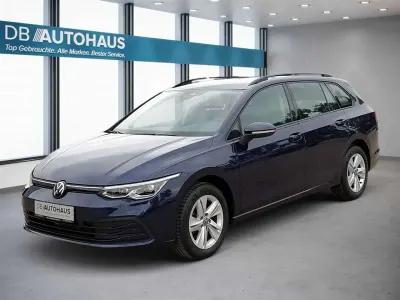 Gebraucht VW Golf VIII Life 110 PS (80 kW) 2022 Blau Kombi