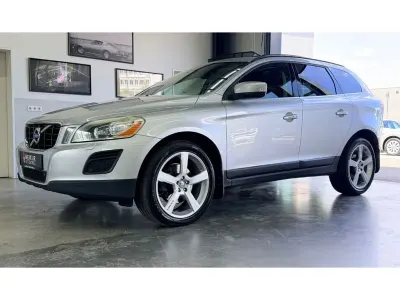 Gebraucht Volvo XC60 Summum 215 PS (158 kW) 2011 Silber SUV
