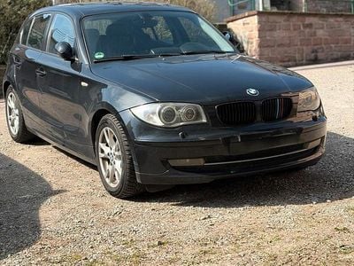 Gebraucht BMW 118 Sport Line 143 PS (105 kW) 2009 Schwarz Kleinwagen