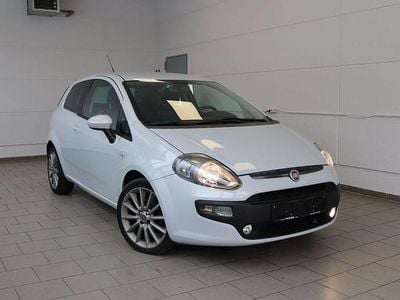 Grau Gebraucht 2011 Fiat Punto Evo Racing Kleinwagen | 2.490 € (Fairer Preis)