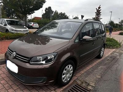Gebraucht VW Touran 105 PS (77 kW) 2013 Braun Van / Kleinbus