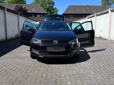 Gebraucht VW Polo 60 PS (44 kW) 2011 Schwarz Kleinwagen