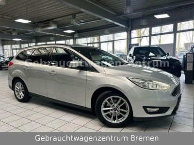 Gebraucht Ford Focus Titanium 125 PS (91 kW) 2016 Silber Limousine