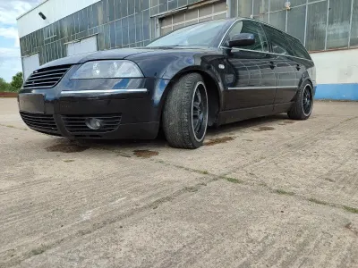 Gebraucht VW Passat Highline 131 PS (96 kW) 2003 Schwarz Kombi