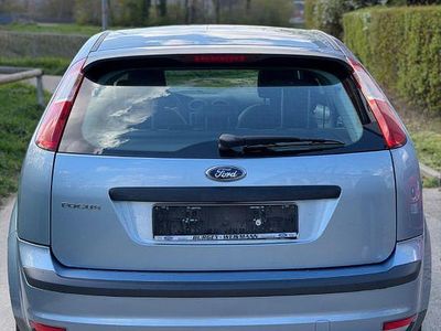Gebraucht Ford Focus 101 PS (74 kW) 2005 Blau Limousine