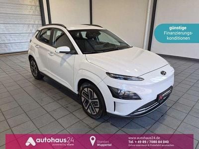 Gebraucht Hyundai Kona Select 100 kW (136 PS) 2023 Weiß SUV