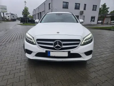 Gebraucht Mercedes C180 122 PS (89 kW) 2021 Weiß Kombi