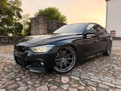 Gebraucht BMW 335 Comfort Edition 306 PS (225 kW) 2012 Schwarz Limousine
