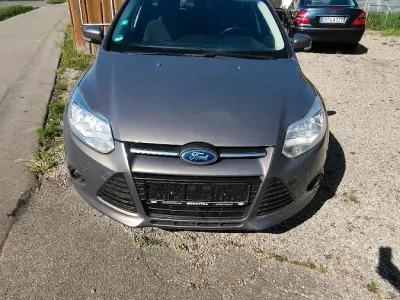 Gebraucht Ford Focus 150 PS (110 kW) 2013 Braun Kombi