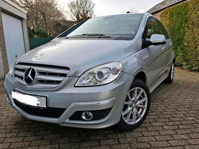 Gebraucht Mercedes B170 116 PS (85 kW) 2009 Silber Van / Kleinbus
