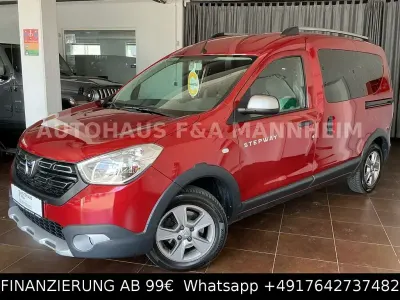 Gebraucht Dacia Dokker Stepway 116 PS (85 kW) 2019 Rot Van / Kleinbus