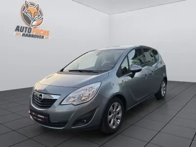 Begagnad Opel Meriva S 120 HK (88 kW) 2011 Grå Minibuss