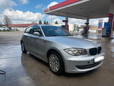 Second-hand BMW 120 170 CP (125 kW) 2009 Argintiu Hatchback