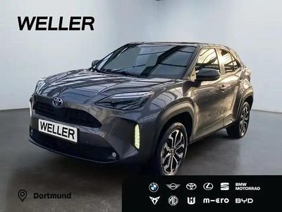 Gebraucht Toyota Yaris Cross Team 116 PS (85 kW) 2022 Grau SUV