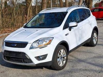 Gebraucht Ford Kuga Titanium 163 PS (119 kW) 2010 Weiß SUV