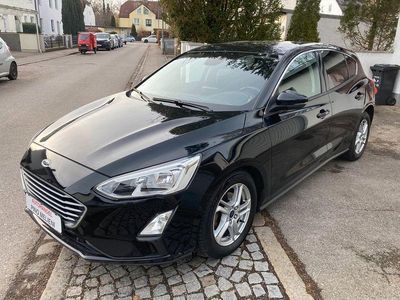Gebraucht Ford Focus Cool & Connect 125 PS (91 kW) 2019 Schwarz Limousine