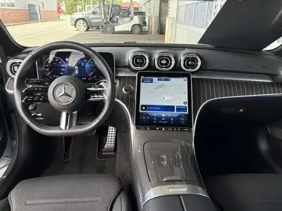 Gebraucht Mercedes C200 AMG 163 PS (119 kW) 2025 Lack hightechsilber Kombi