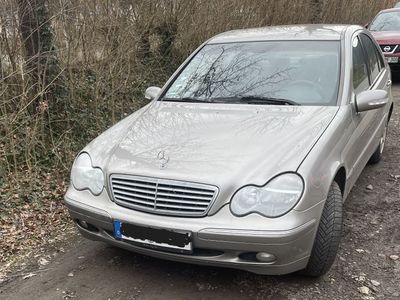 Mercedes C200