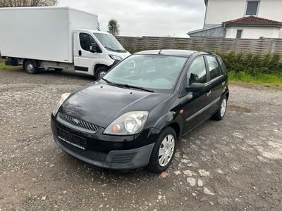 gebraucht Ford Fiesta 1,3 44 kW TÜV NEU!