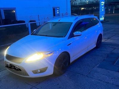 Weiß Gebraucht 2010 Ford Mondeo ST-Line Kombi | 3.400 € (Fairer Preis)