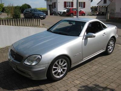 Usata Mercedes SLK230 197 CV (144 kW) 2003 Argento Cabrio