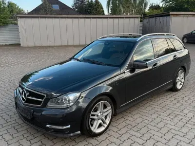 Gebraucht Mercedes C250 Avantgarde 204 PS (150 kW) 2012 Schwarz Kombi