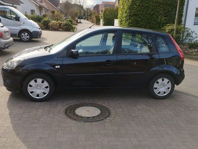 gebraucht Ford Fiesta 1,3 51 kW Style Style