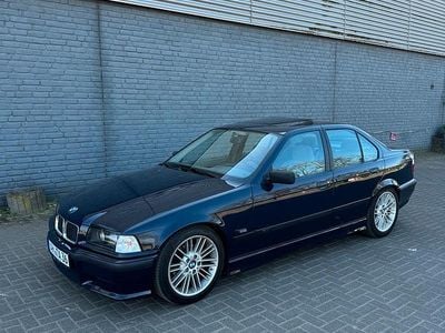 Gebraucht BMW 316 Basis 102 PS (75 kW) 1995 Blau Limousine