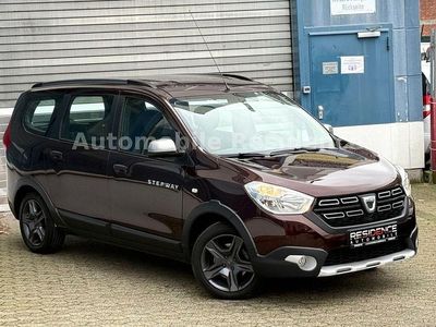 Gebraucht Dacia Lodgy Stepway 116 PS (85 kW) 2018 Braun Van / Kleinbus