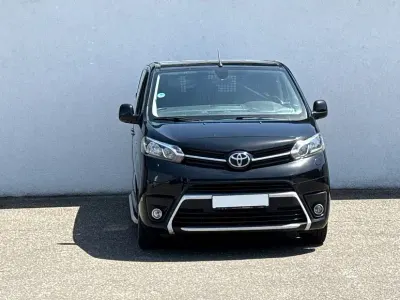 Gebraucht Toyota Proace Comfort 122 PS (89 kW) 2021 Schwarz Van / Kleinbus
