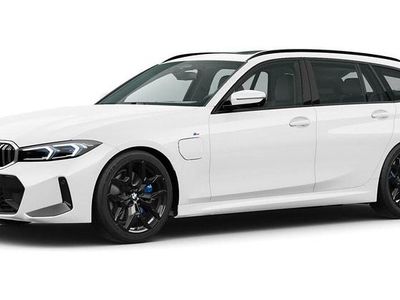 Weiß Gebraucht 2025 BMW 330e Comfort Edition Kombi | 50.698 € (Guter Preis)