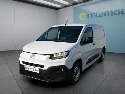 Neu Fiat Doblò 131 PS (96 kW) 2025 Weiß Van / Kleinbus