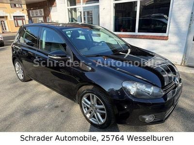 Gebraucht VW Golf VI Team 105 PS (77 kW) 2011 Schwarz Kleinwagen