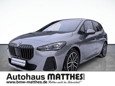 Gruen Gebraucht 2024 BMW 218 M Sport Van / Kleinbus | 36.250 € (Teuer)