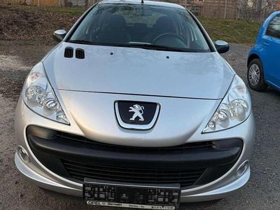 Silber Gebraucht 2009 Peugeot 206 Kleinwagen | 3.000 € (Fairer Preis)