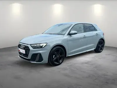 Gebraucht Audi A1 Sportback S-Line 150 PS (110 kW) 2025 Pfeilgrau perleffekt Kleinwagen