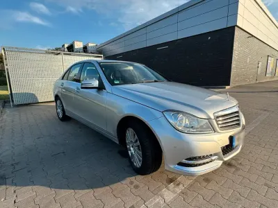 Gebraucht Mercedes C200 Avantgarde 136 PS (100 kW) 2013 Grau Limousine
