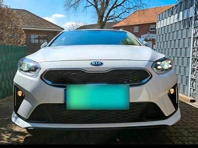 Begagnad Kia Ceed Sportswagon 141 HK (103 kW) 2021 Vit Kombi